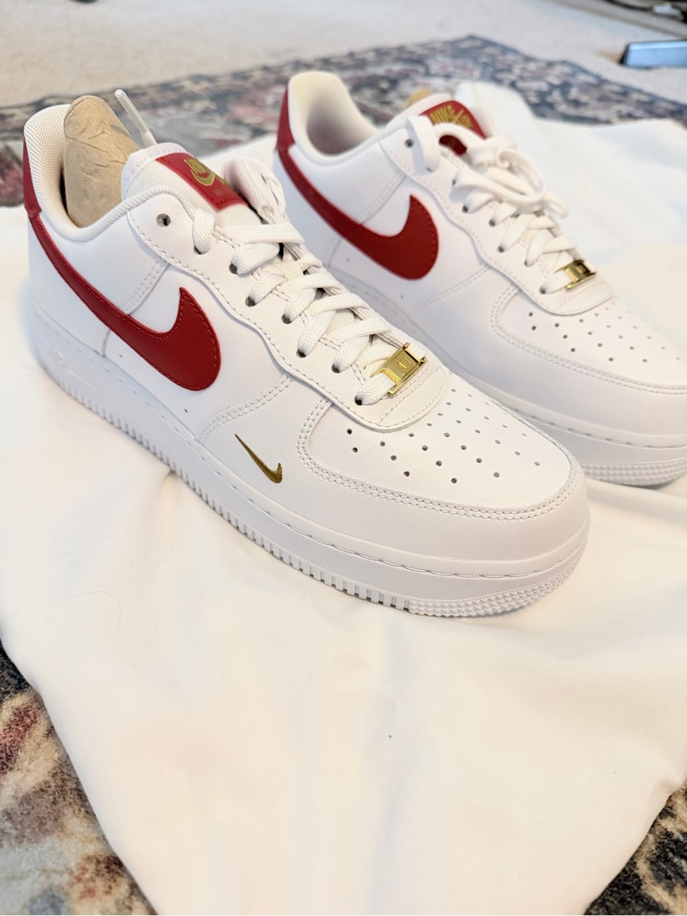 Nike Women’s Low-Top Sneakers - White/Red with Gold Details